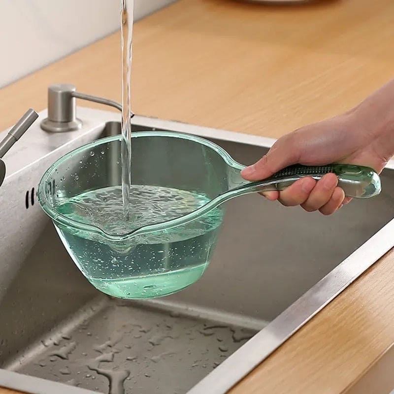 Plastic Water Ladle, Long Handle Water Ladle, Water Bath Scoop, Multipurpose Transparent Ladle For Home Kitchen Bathroom Outdoor, Hair Wash Bucket, Large Capacity Shower Ladle