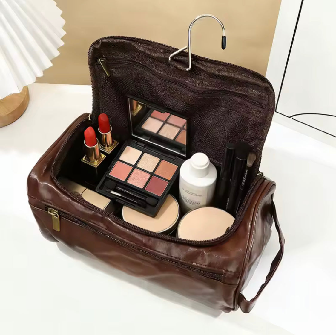 Elite Leather Travel Kit, Leather Cosmetic Case, Portable Hanging Makeup And Toiletry Bag, PU Leather Hanging Toiletry Bag
