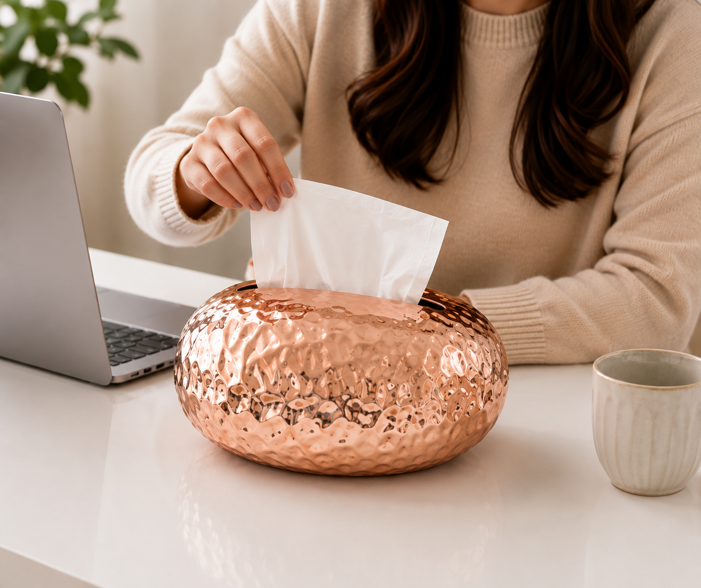Egg Shape Hammered Tissue Holder, Luxury Pebble Texture Tissue Box, Elegant Metallic Tabletop Tissue Holder