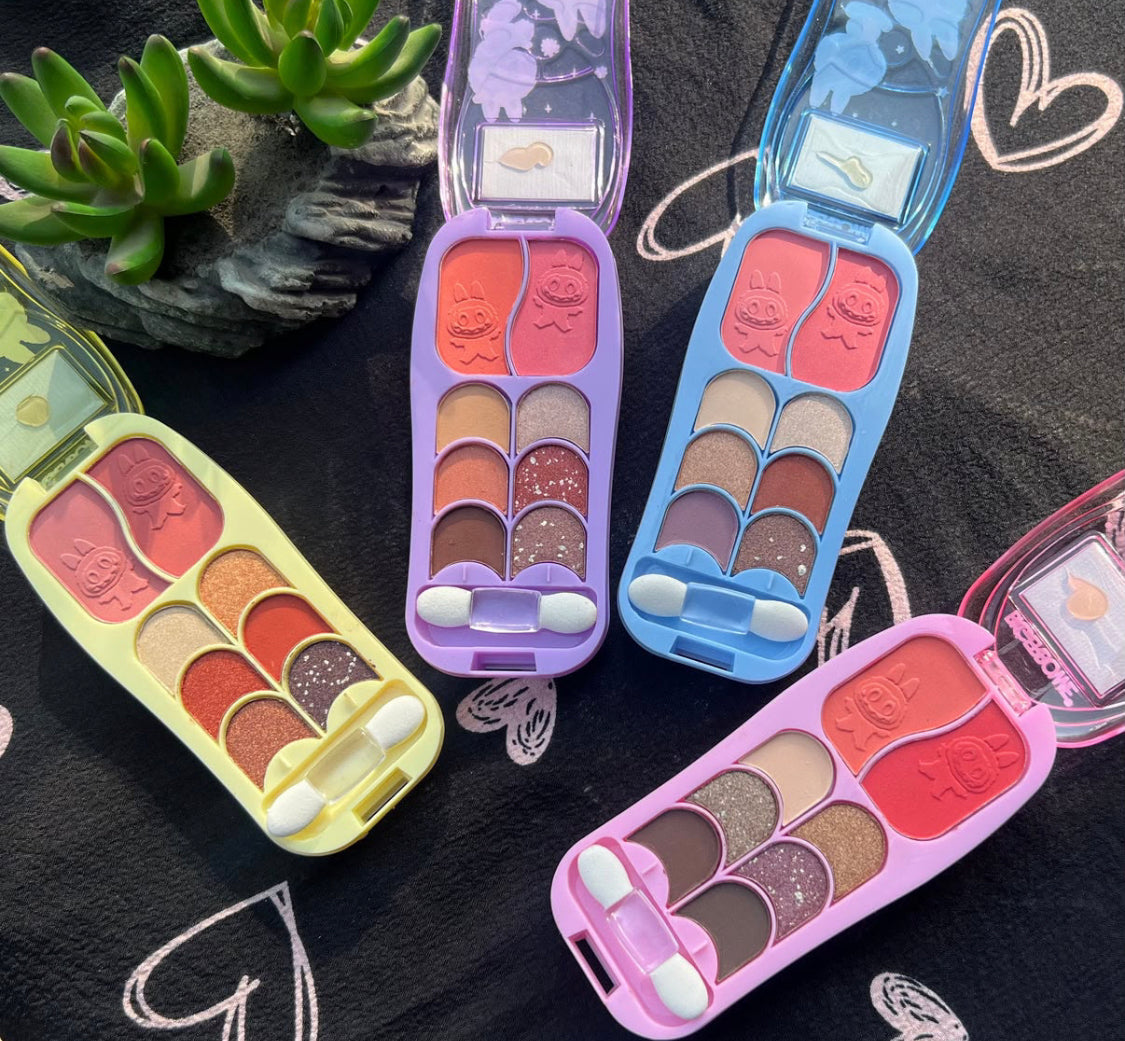 Cute Flip Phone Makeup Kit, Mini Makeup Phone Palette, Glam Phone Beauty Kit, Sparkle Phone Beauty Kit