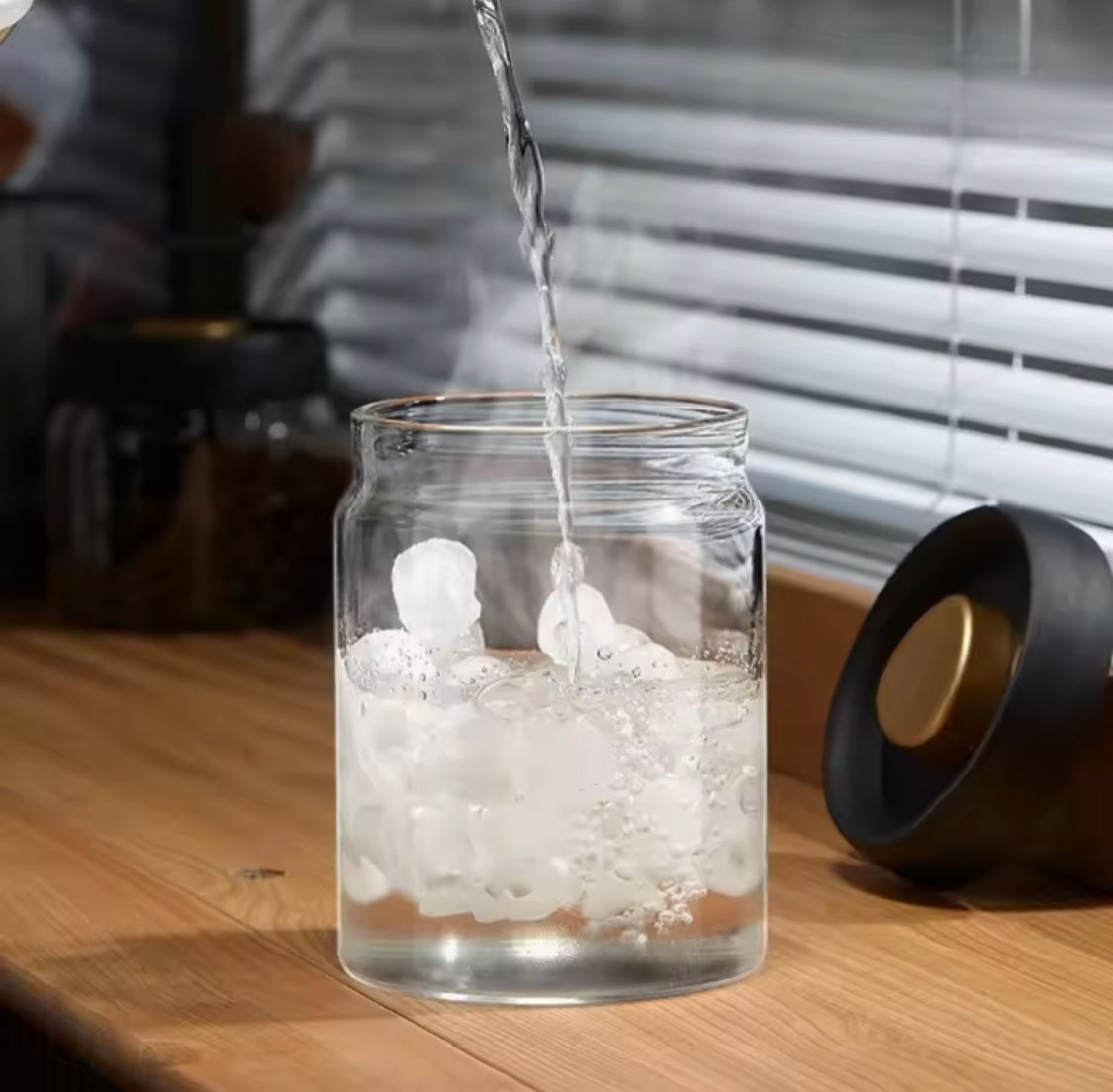 High Borosilicate Vacuum Sealed Coffee Jar, Press Down Vacuum Glass Coffee Canister, Coffee Bean Storage Container With Airtight Lid