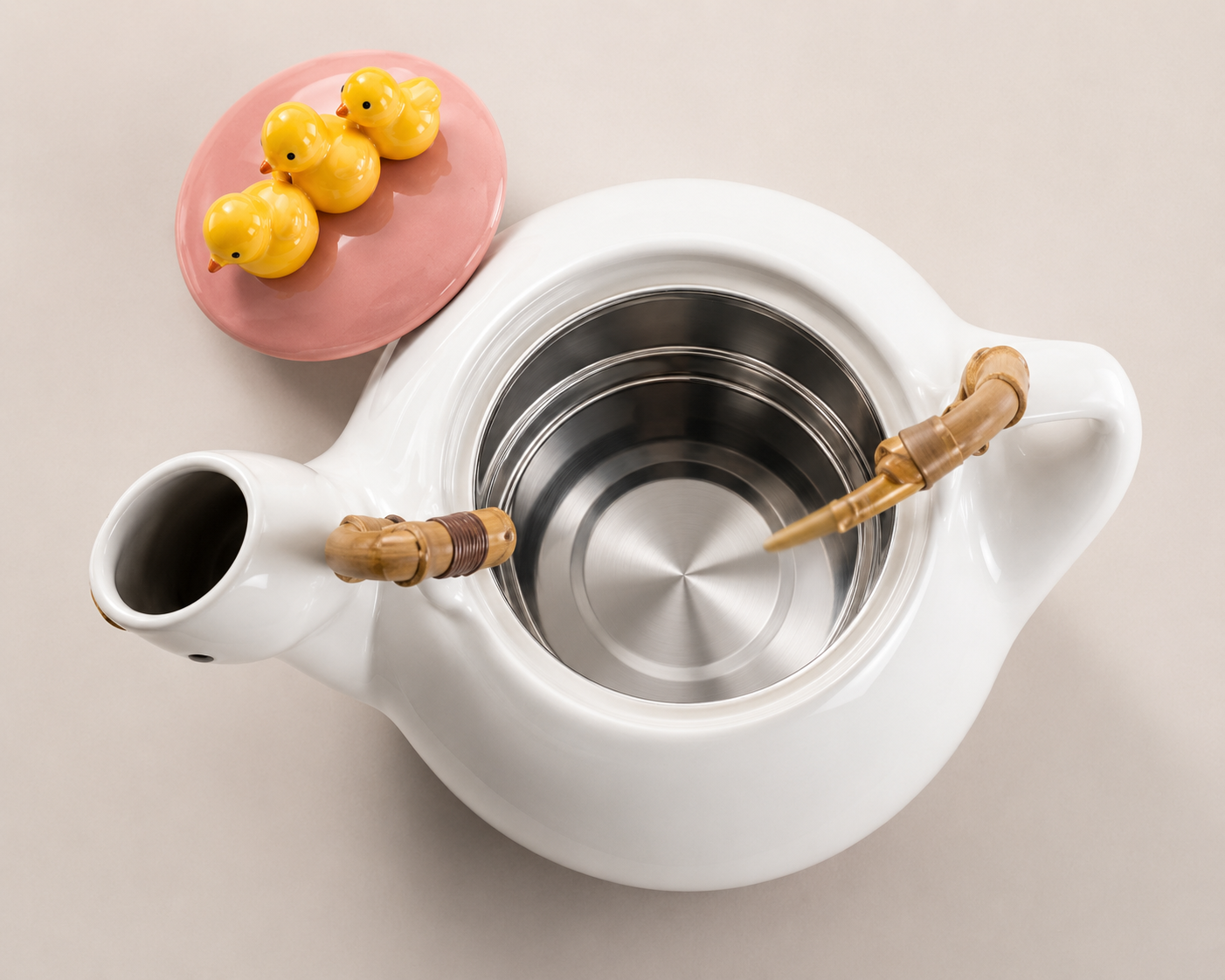Duck Shape Ceramic Tea Kettle with Handle, Cute Duck Ceramic Serving Kettle, Nordic Duck Tea Kettle with Duck Lid Design, Decorative Duck Shape Tea Kettle, Ceramic Duck Tea Pot with Heat Resistant Handle