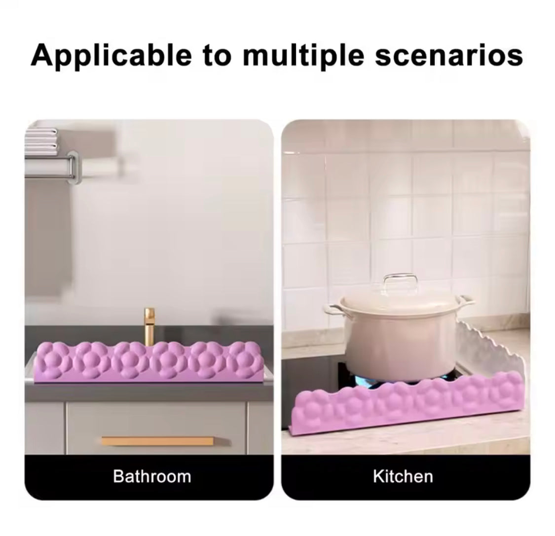 3D Flower Pattern Silicone Sink Splash Guard, Kitchen Sink Water Splash Protector, Silicone Sink Edge Protector, Kitchen Countertop Splash Guard
