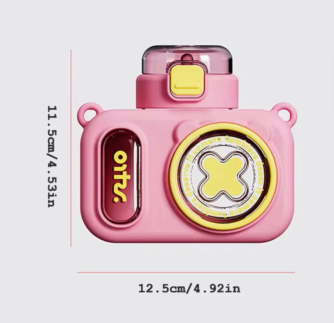 Camera Shape 600ml Water Bottle, Kids School Straw Water Cup with Shoulder Strap, Large Capacity Straw Drinking Cup, Kids Water Bottle