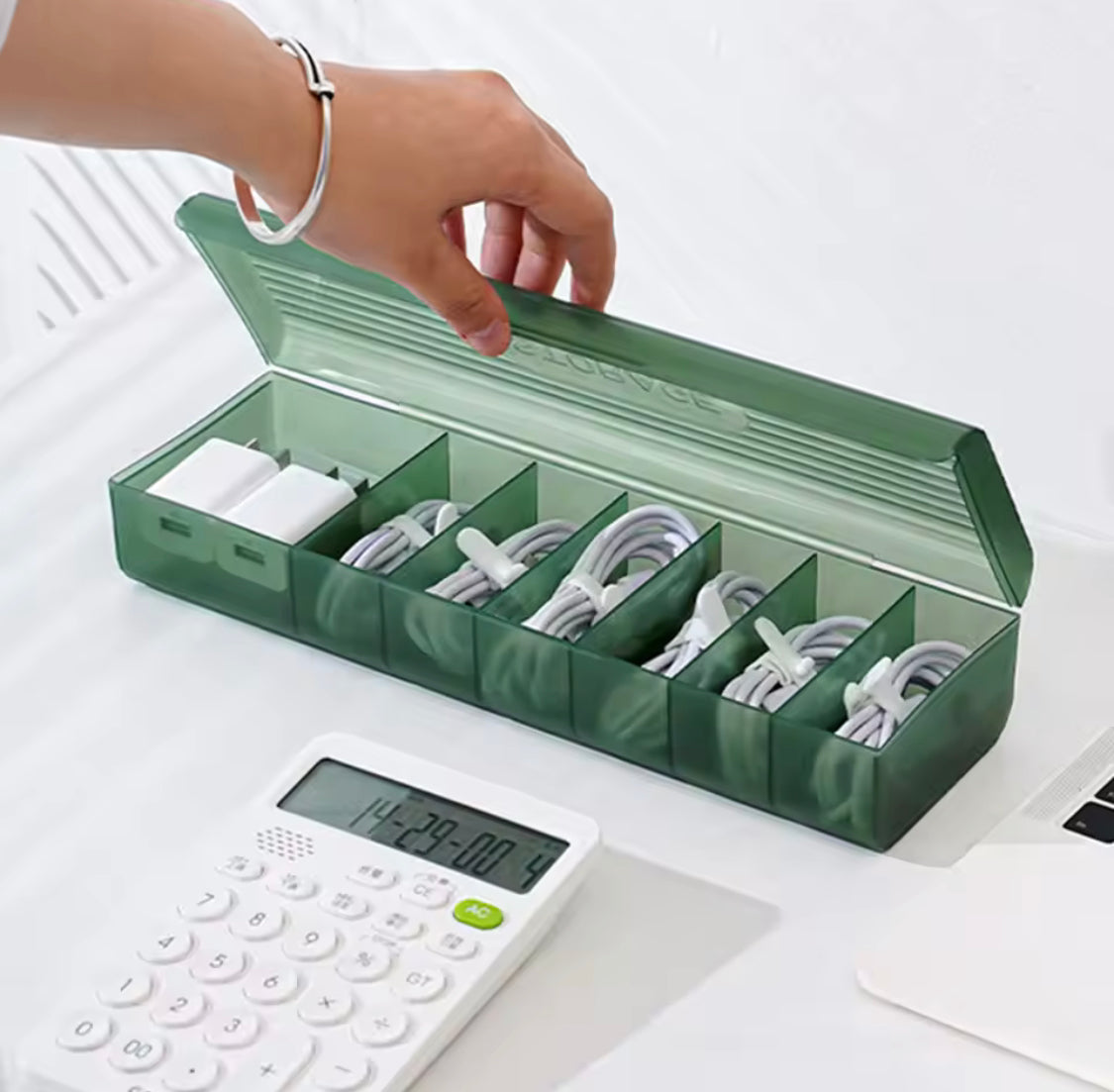 7 Compartment Data Cable Storage Box, Transparent Data Cable Organizer With Lid, Dustproof Desktop Organizer For Office Home