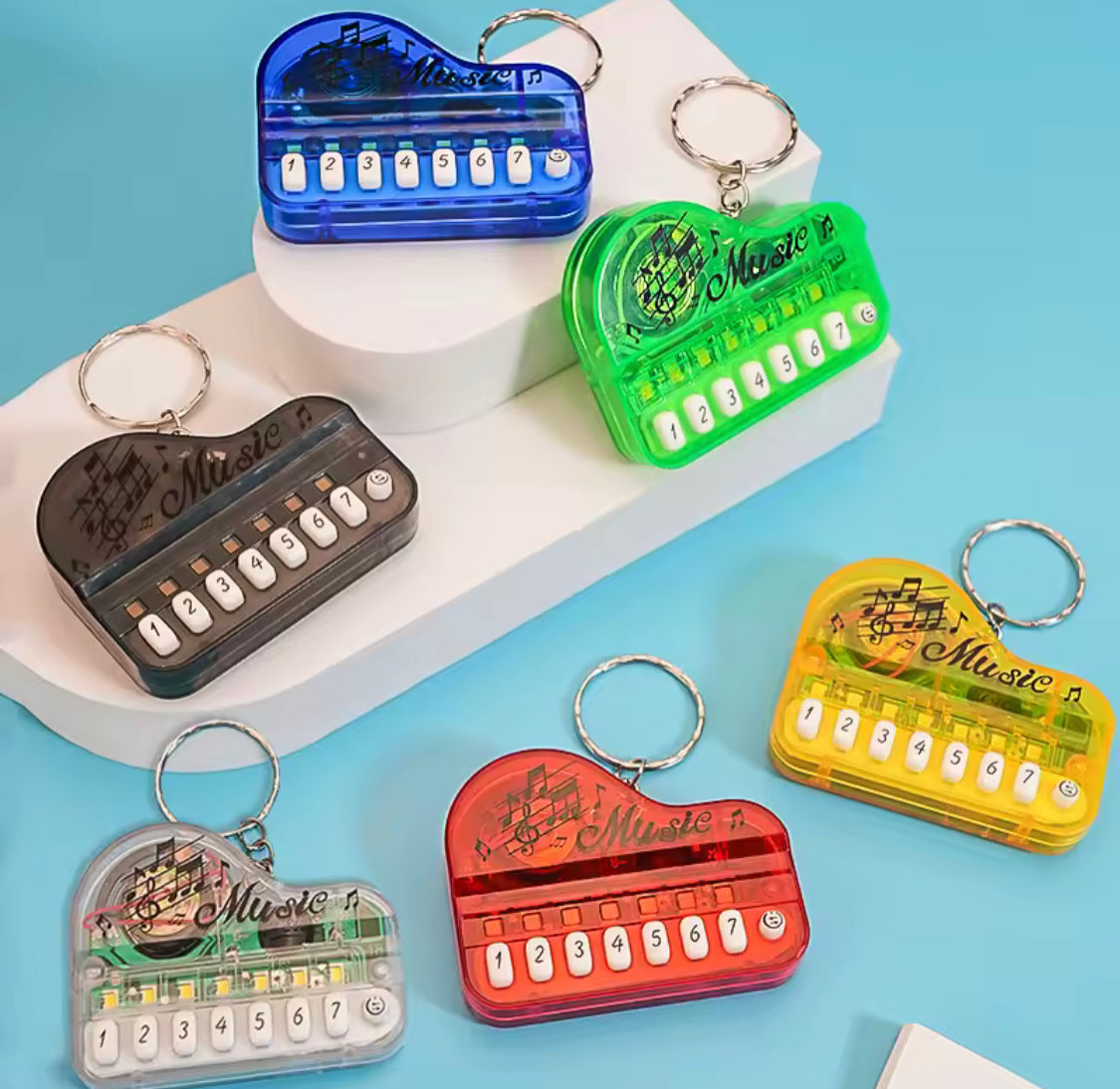 Mini Piano Keychain, Musical Instrument Keyboard Keychain, Compact Travel Piano Keychain Toy