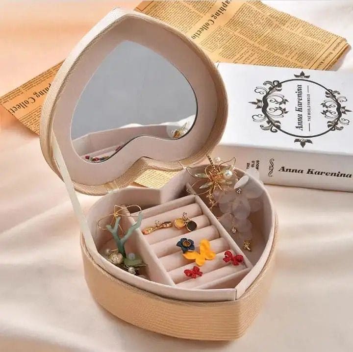 Faux Leather Heart Jewellery Box With Mirror, Portable Jewellery Organizer Case with Mirror for Earrings Rings Necklaces, Mini Travel Jewellery Box Storage Organizer