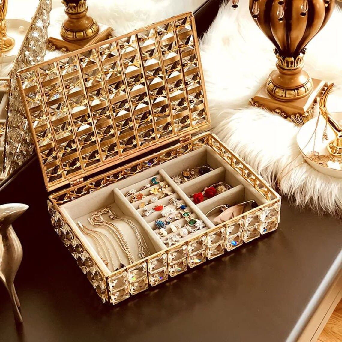 Cab Lock Crystal Jewellery Box, Portable Rectangular Crystal Jewellery Organizer, Desk Topper Decor Jewellery Display Case, Crystal Hollow Jewellery Holder, Nordic Personalized Jewellery Box