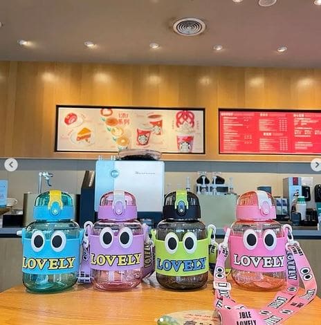 Lovely Kids Water Thermos, Kids School Bottle, 500ml Cartoon Water Container With Strap, Cute Water Bottle Drinking With Straw Cup, Portable Leak Proof Straw Water Bottle