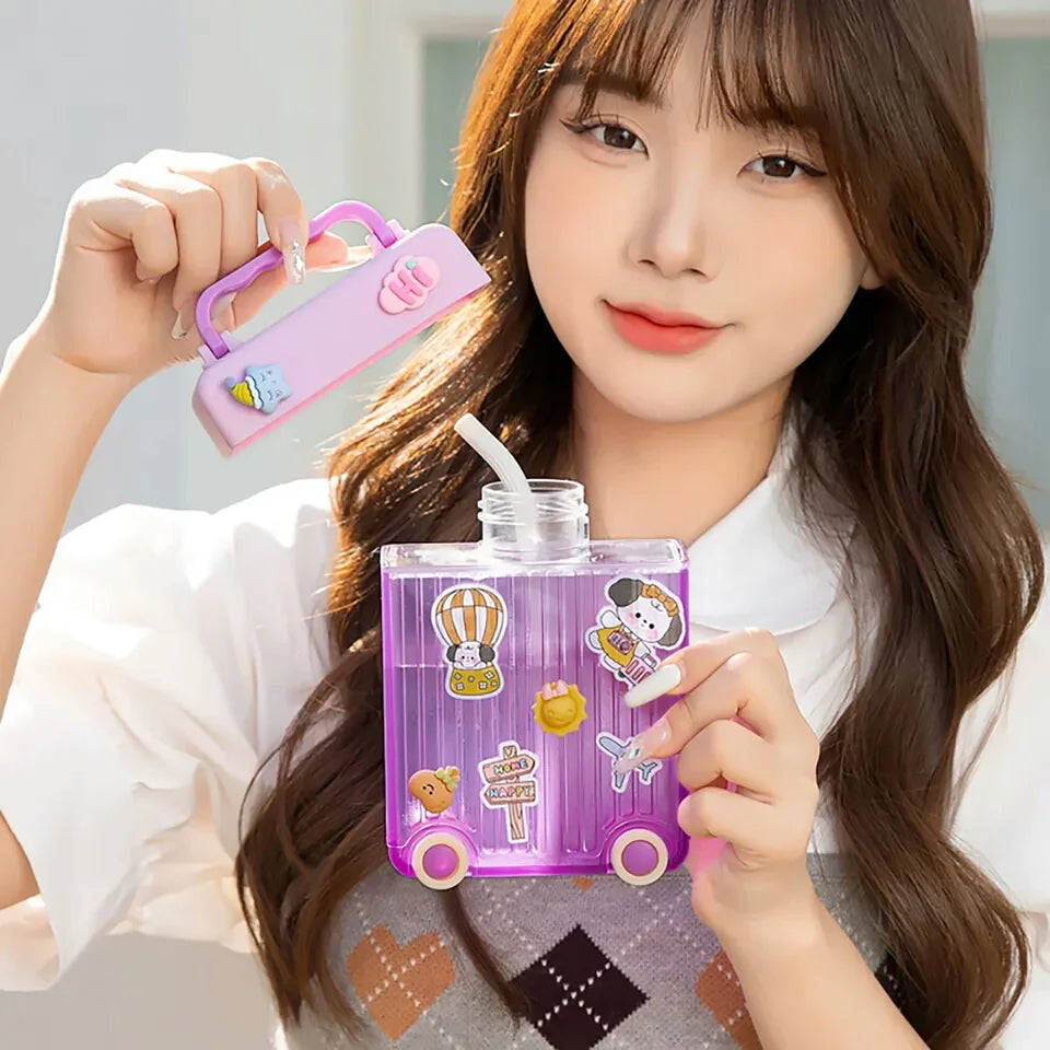 Cute Suitcase Straw Water Bottle, 450ml Plastic Water Cup with Straw Briefcase Shape Kids Water Bottle, Portable Drinking Cup for Girls Boys School, Easy to Carry Sports Bottles for Girls and Boys