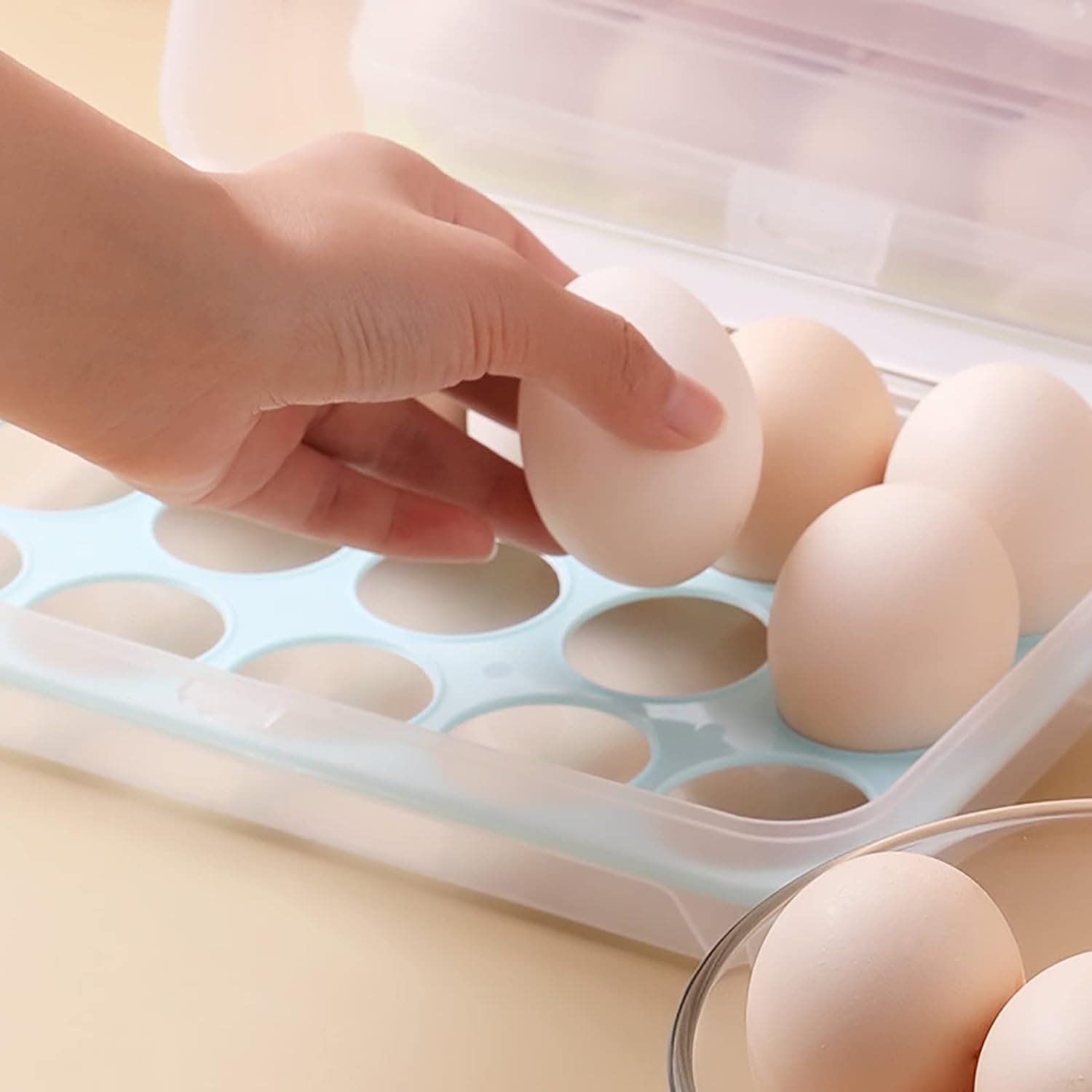 Transparent 15 Frame Egg Box, Refrigerator Egg Preservation Storage Box, Portable Egg Holder Box With Lid, Drawer Egg Carton Box, Anti-collision Plastic Egg Compartment Egg Tray, Baby Bag Egg Holder, Large Capacity Fridge Eggs Storage Box