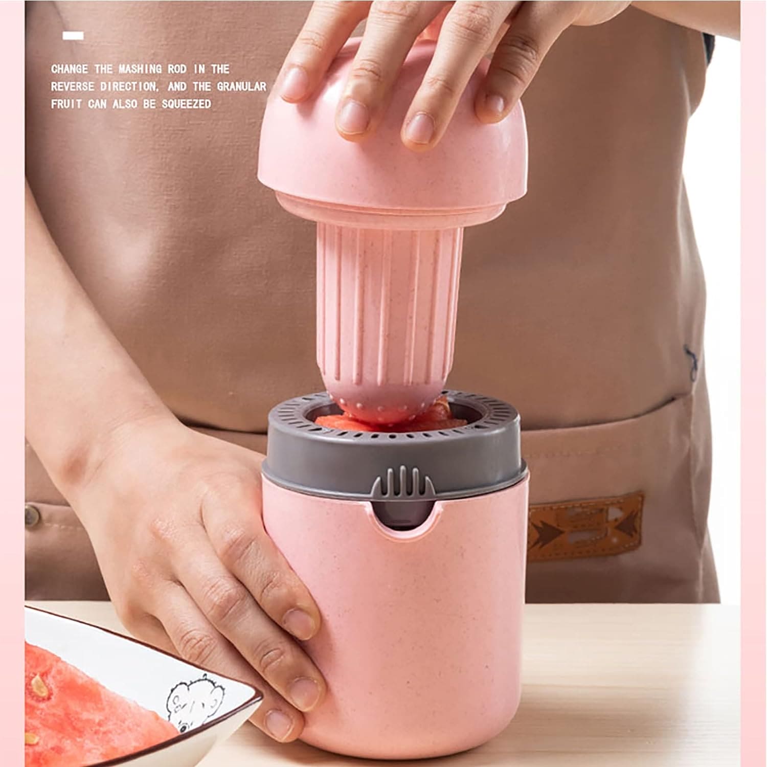 Manual Citrus Presser, Anti Slip Reamer, Hand Fruit Manual Juicer, Portable Lemon Juicer, Hand Rotation Press Juicer, Mini Portable Citrus Juicer Machine, Portable Lime Juicer Cup
