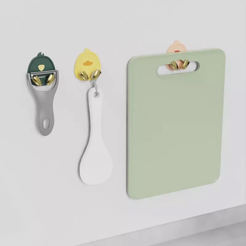 Cute Duck Shaped Wall Storage Hook, Useful Wall Hangers Hooks Power Plug Socket Holder, Non-Punching Non-Trace Hook