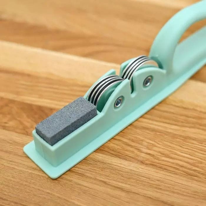 3 in 1 Handheld Stainless Steel Knife Sharpener, Knife Filer For Cutting, Knives Sharpener With Small Stone Built In, Manual Kitchen Knife Sharpening Tool For all Knives,