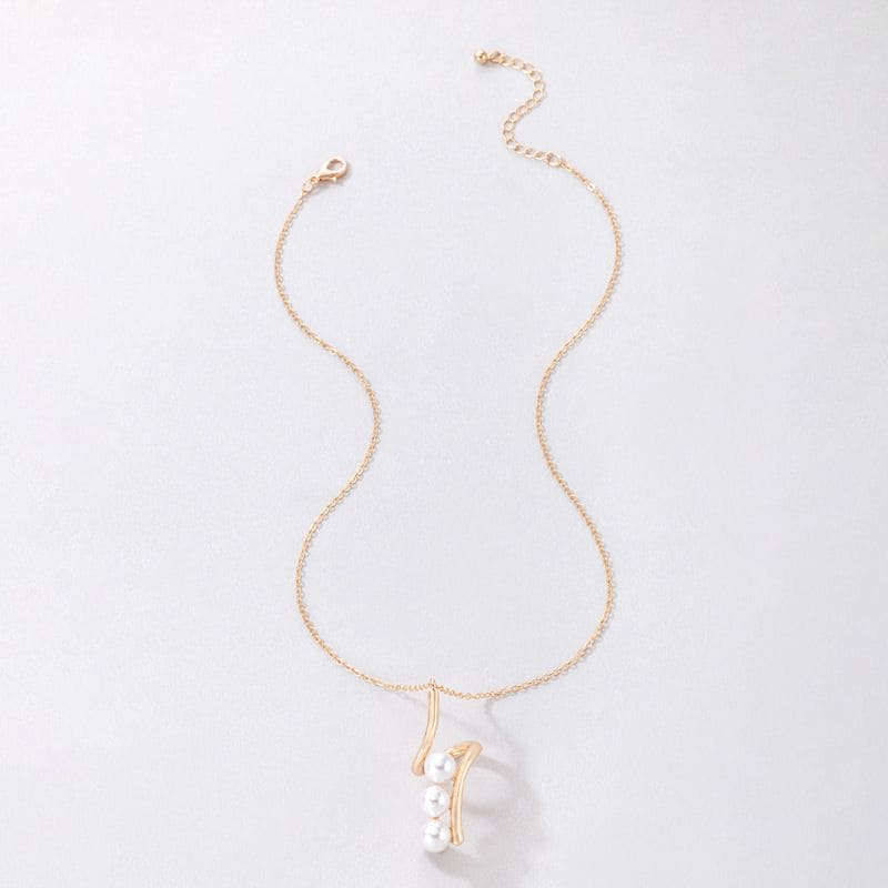 Trendy Pearl Stone Pendant Necklace For Women, Boho Crystal Choker Necklaces For Women, Elegant Pearl Stone Long Chain Necklace for Women, Simple Trendy Geometry Alloy Metal Sweater Chain
