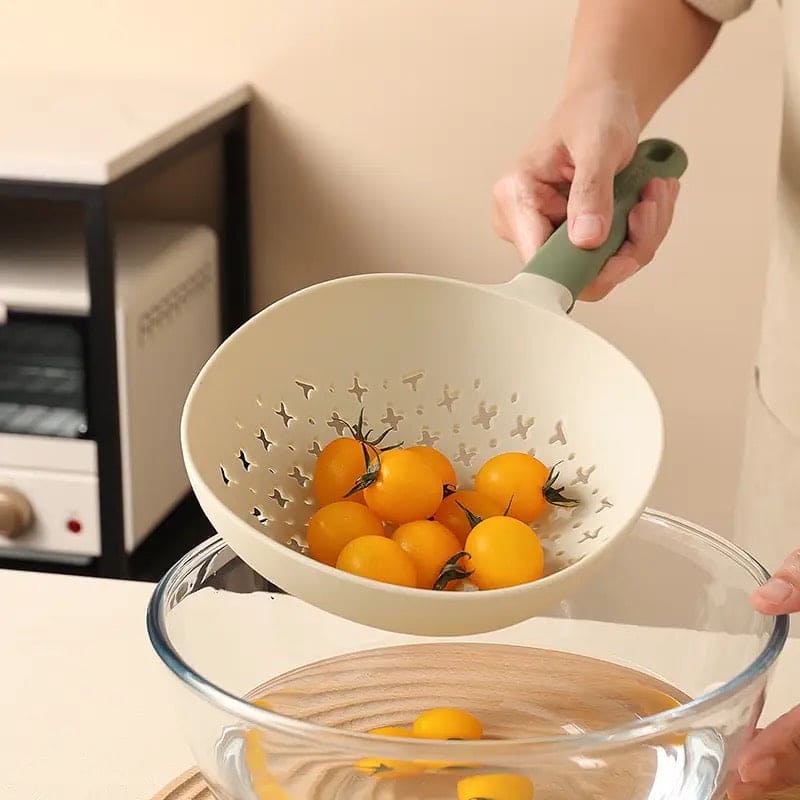 Hollow Soup Spoon, Large Leaky Spoon Filter, Silicone Portable Straining Noodle Spoon, Household Dumpling Filtering Drain Scoop, Heat Resistant Boiled Noodles Leaky Net Cooking Utensils Tool, Simple Scoop Baking Filtering Handle Spoon