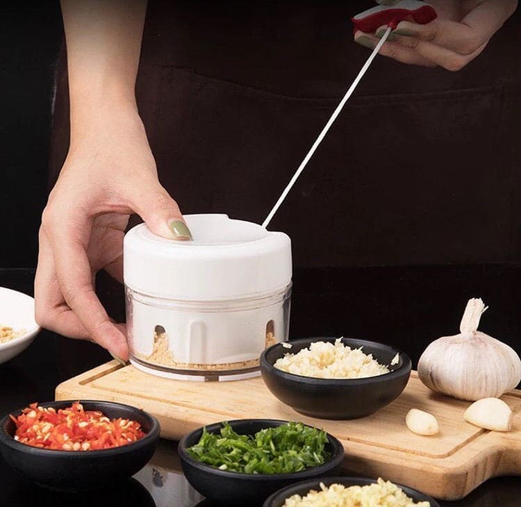 Mini Chopper, Multifunctional Hand Held Vegetable Chopper, Hand Pull String Food Chopper, Manual Food Processor