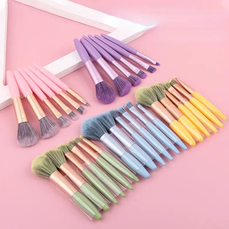Set Of 6 Sweet Queen Makeup Brushes, Soft Makeup Brush, Cosmetic Brush With PVC Bag, Portable Travel Women Makeup Brushes Set, Soft Hair Blending Eye Makeup Brushes Set with Case