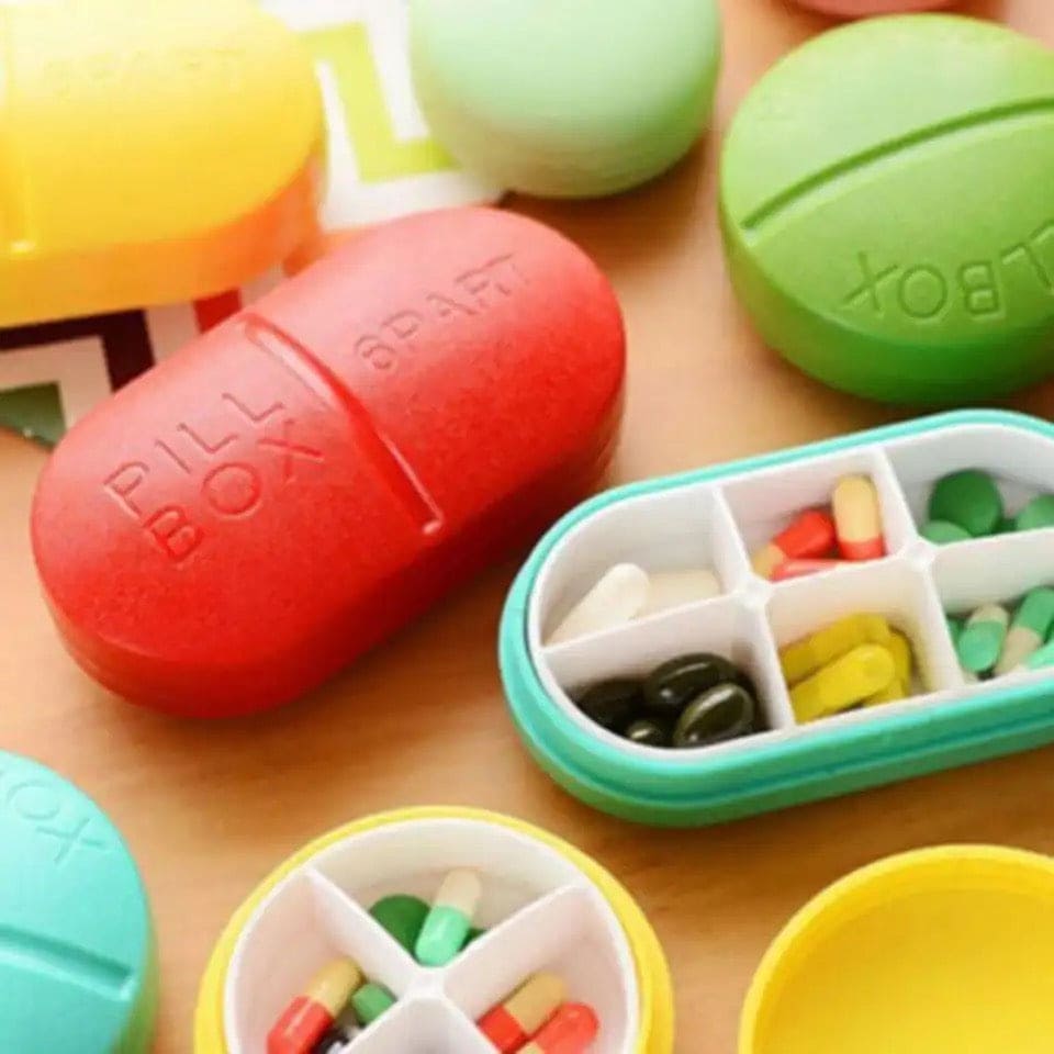 6 Part Pill Box, Portable Travel 6-Slot Medical Pill Holder, Mini 6 Slot Medicine Organizer, Medicine Case Organizer, Small Mini Pill Box, Seal Pill Storage Organizer, Outdoor Travel Pill Dust-proof Protect Container