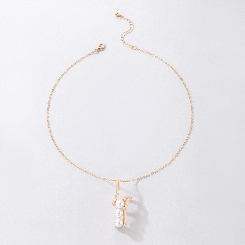 Trendy Pearl Stone Pendant Necklace For Women, Boho Crystal Choker Necklaces For Women, Elegant Pearl Stone Long Chain Necklace for Women, Simple Trendy Geometry Alloy Metal Sweater Chain