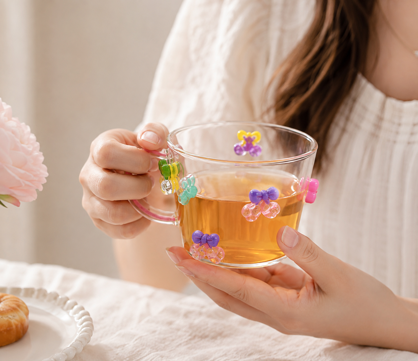 3D Bow Crystal Charm Glass Cup,     Aesthetic Bow Crystal Drop Glass Mug, Cute Bow & Sparkle Charm Glass Cup, Kawaii Bow Transparent Glass Cup