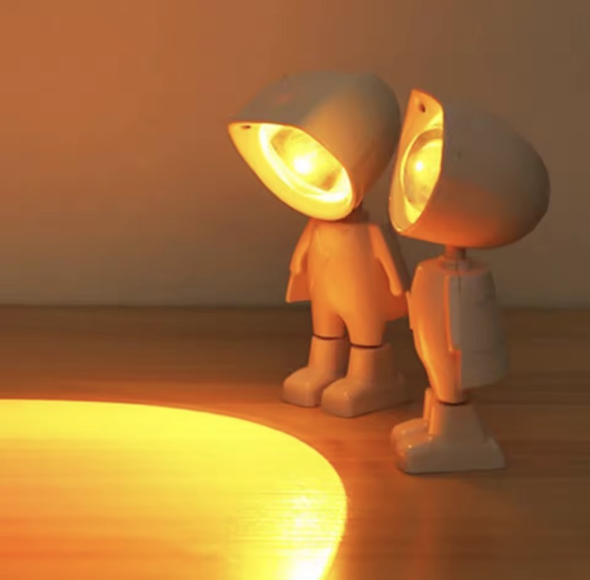 Astronaut LED Projection Table Lamp, Cute Space Explorer Night Light, Space Buddy LED Night Lamp