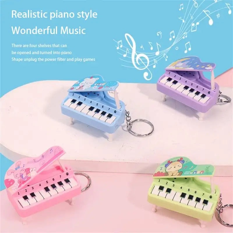 Piano Keychain With Sound, Mini Portable Musical Instrument Toy, Creative Cartoon Music Electronic Piano, Piano Pendant Key Ring