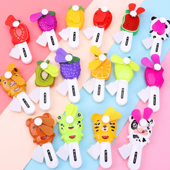 Fruit Shaped Mini Plastic Handheld Fan, Children's Student Fan, Portable Hand Cool Mini Fan, Manual Press Summer Cooling Essential