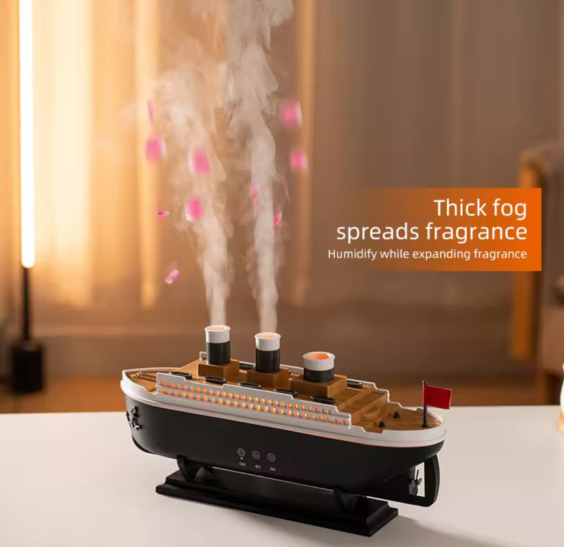 Luxury Cruise Humidifier, Titanic Ship Night Aroma Humidifier, Portable Aroma Oil Diffuser, Home Office Car Air Purifier