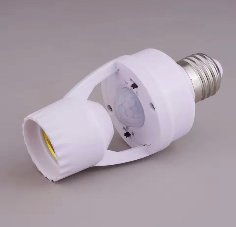 Smart Motion Sensor Bulb Holder, Auto On/Off Light Socket Adapter, Motion Sensor Light Bulb Socket Adapter, Smart Bulb Holder with Motion Detection