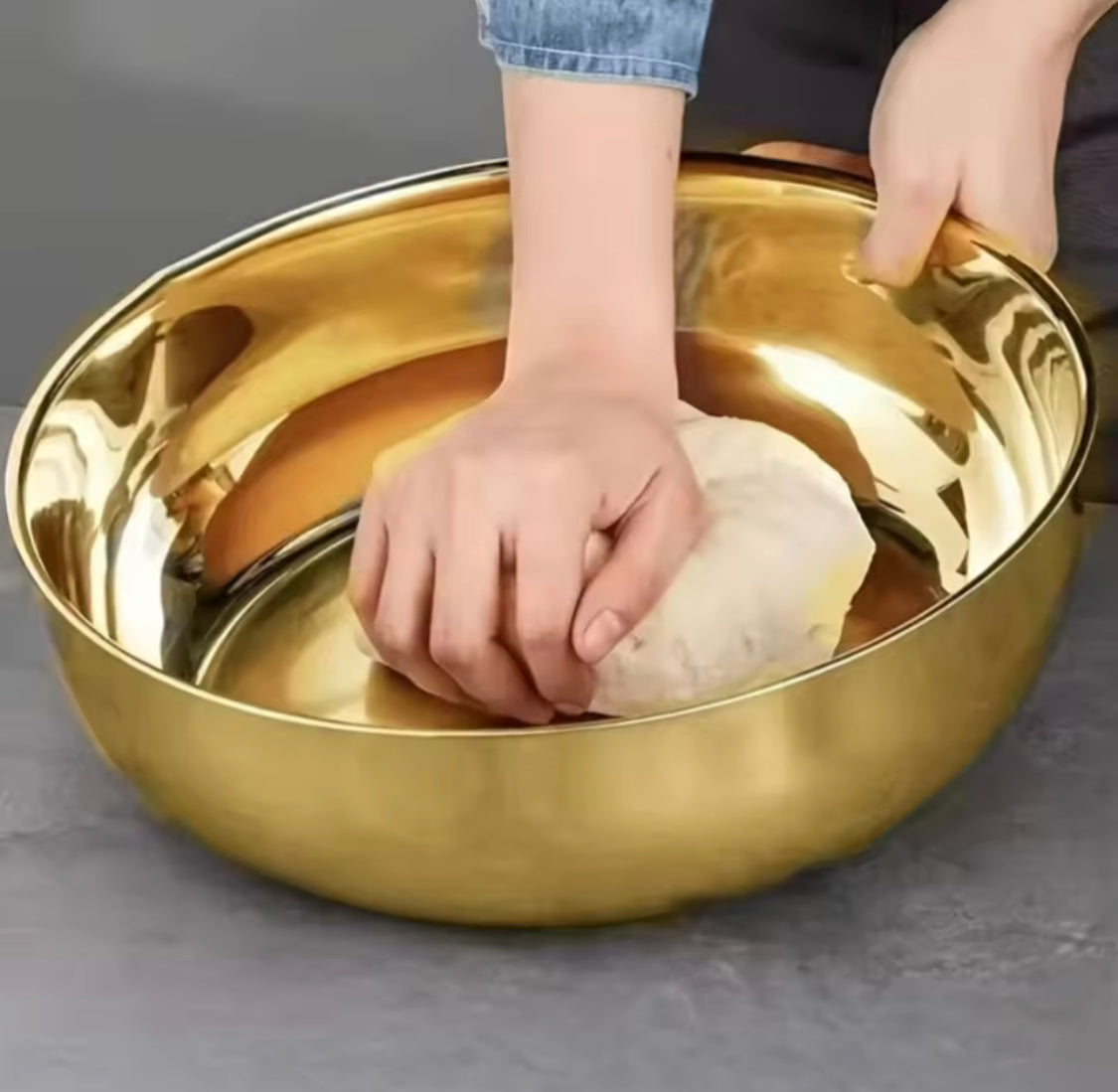 Multi Purpose Mixing Bowl with Transparent Lid, Rustproof Stainless Flour Mixing Bowl, Food Preparation Kitchen Bowl