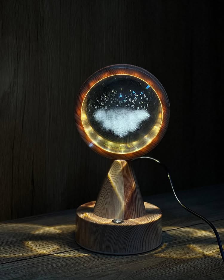 Crystal Globe Projector Lamp, New Wooden Design Lamp, Astronaut Lightning Decoration Lamp