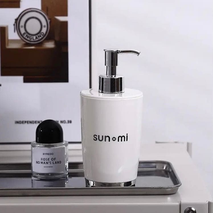 Shower Gel Bottle, Push Type Refillable Empty Glossy Bottle, Bathroom Kitchen Soap Dispenser, Liquid Soap Dispenser Pump, Manual Soap Dispenser Can, 300ml Soap Dispenser, Countertop Lotion Pump Bottle