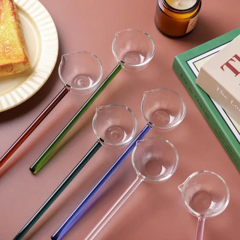 Colored Deep Soup Spoon, Long Handle Borosilicate Glass Spoon, Heat Resistant Mouth Seasoning Coffee Spoon, Transparent Stirring Cocktail Teaspoon, Kitchen Dishwasher Safe Soup Ladle Spoon for Kitchen Hot Pot Buffet