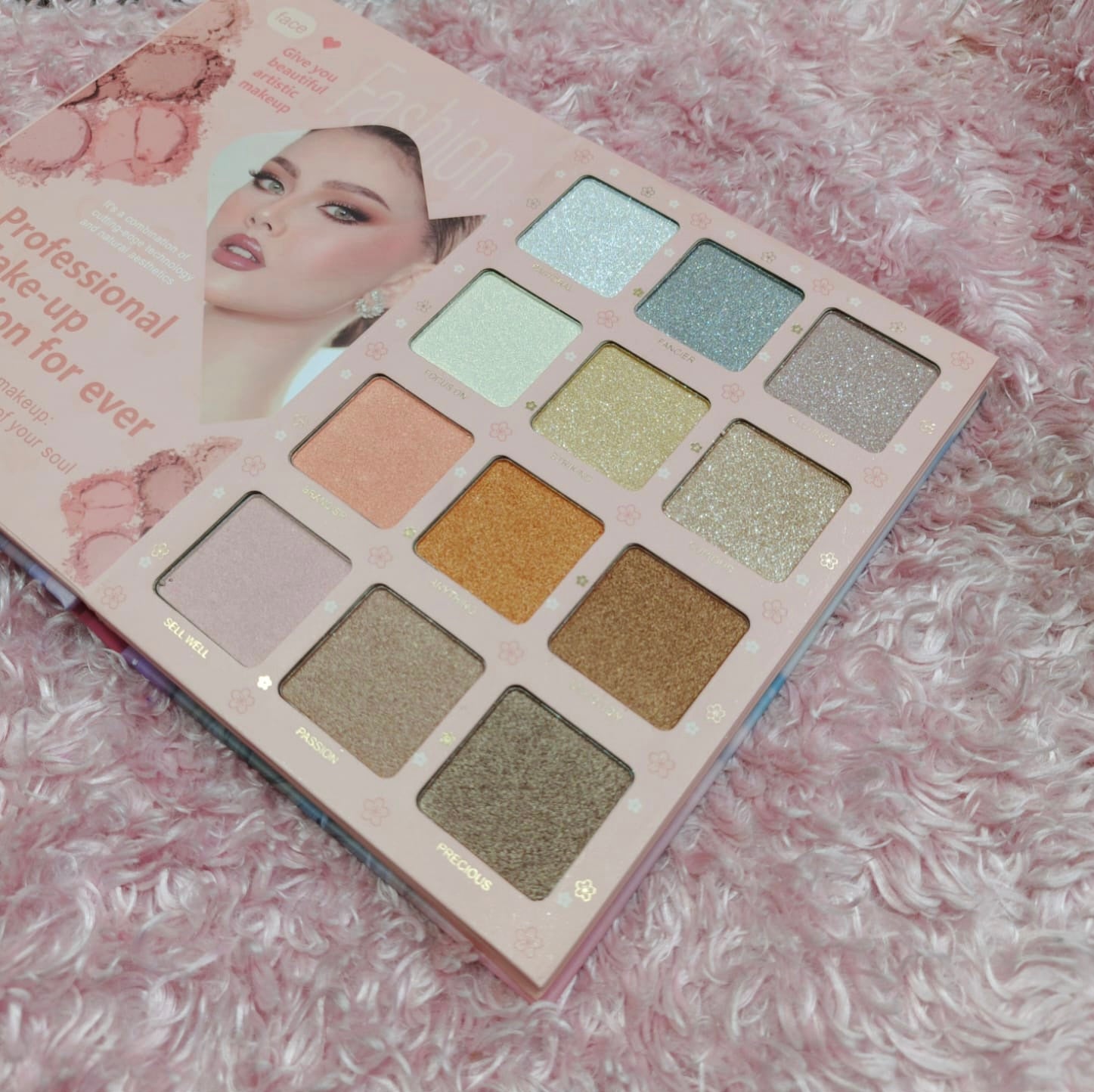 4 In 1 Makeup Book Palette, Face And Eyeshadow Makeup Book Palette, Multi Colours Eyeshadow Blusher Palette