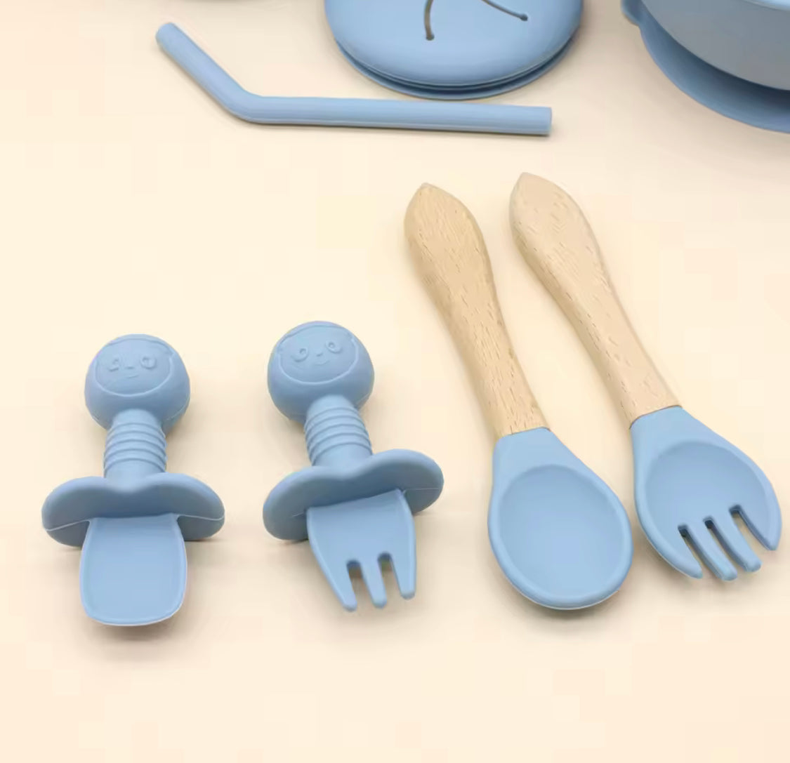 8pcs Silicone Baby Feeding Set, Portable Baby Feeding Set, Newborn Essentials Feeding Set, Adjustable Girl Boy Children Bibs, Newborn Feeding Accessories