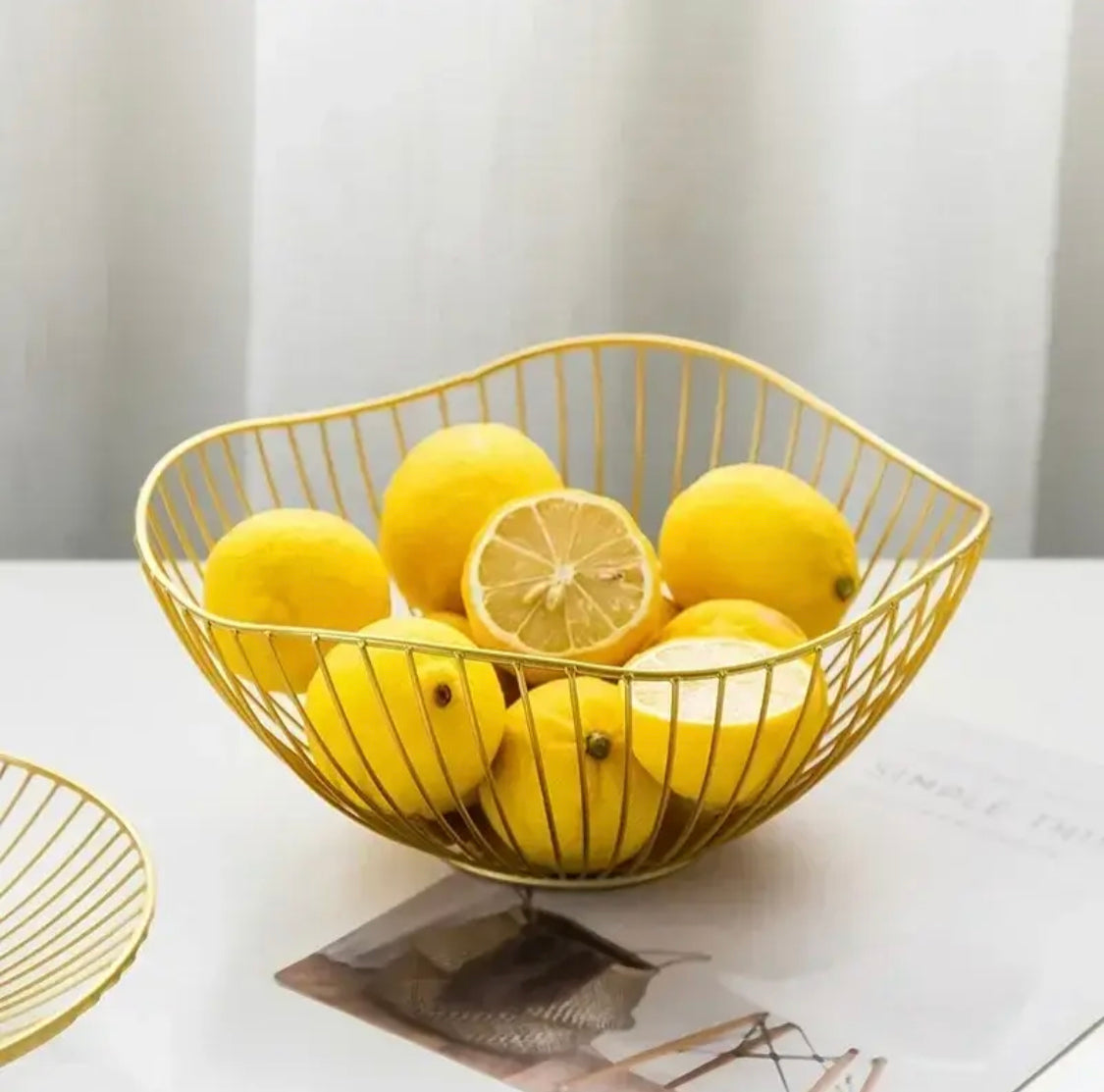 Durable Iron Fruit Basket, Metal Wire Storage Bowl, Dining Table Storage Basket