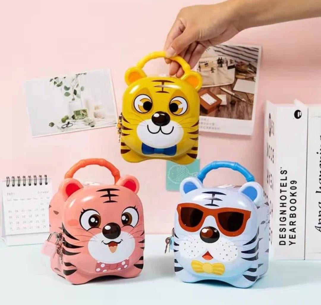 Cute Tiger Money Saving Box, Cartoon Money Piggy Bank, Mini Piggy Bank with Handle And Lock, Metal Body Money Saving Coin Bank for Children, Coin Saving Box for Kids Girls Boys, Adorable Saving Pot Money Box