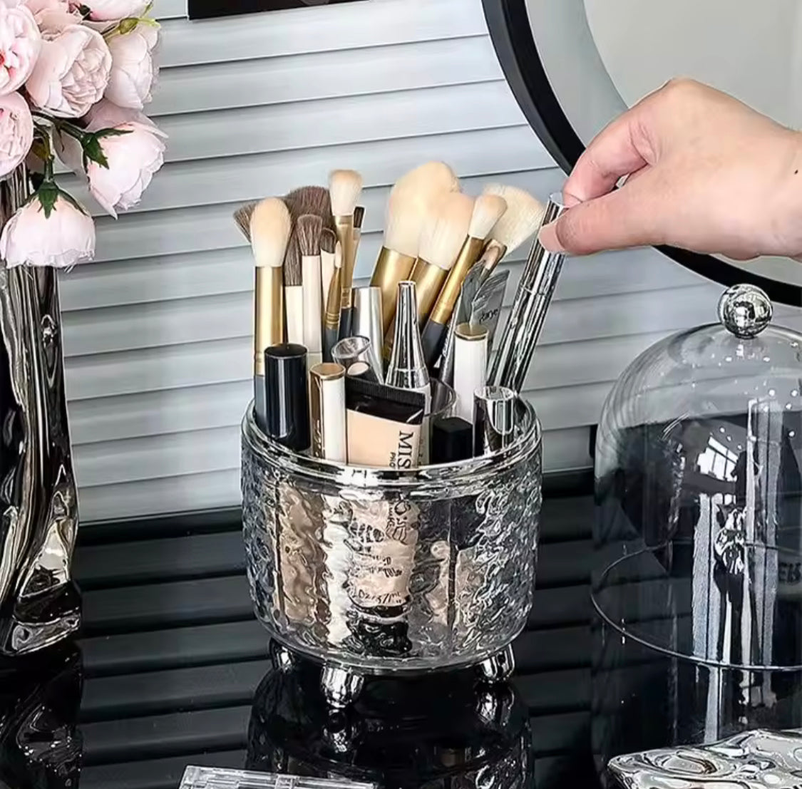 Luxury Makeup Brush Storage Box With Cover, Lipstick and Eyebrow Pencil Holder, Dust Proof Makeup Brush Clutter Organizer