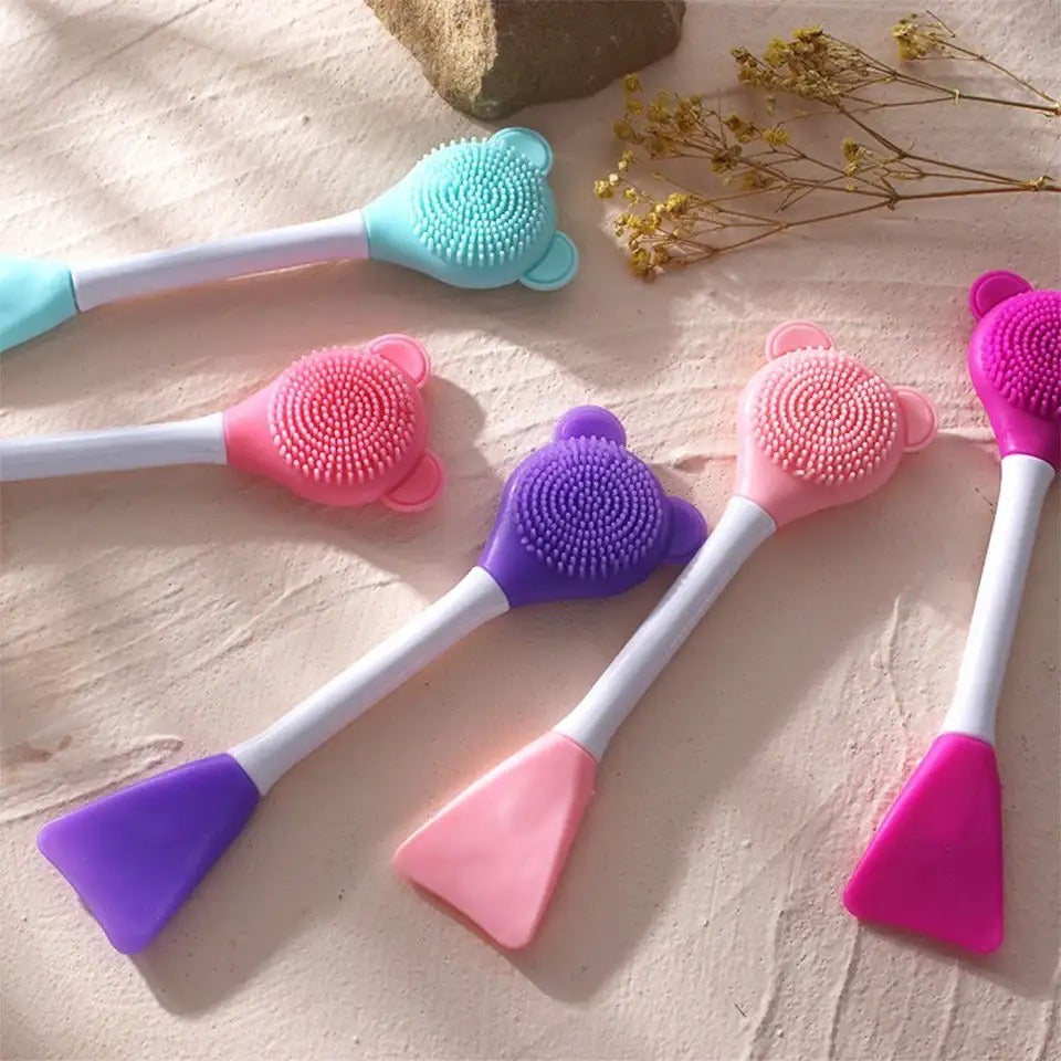 Bear Double Head Face Brush, Silicone Mud Film Facial Brush, Multifunctional Long Handle Silicone Applicator Women, Face Mask Cream Sticks Brush, Facial Mask Applicator, Makeup Removal Scrubber,  Portable Salon Spa Facial Cleansing Brush