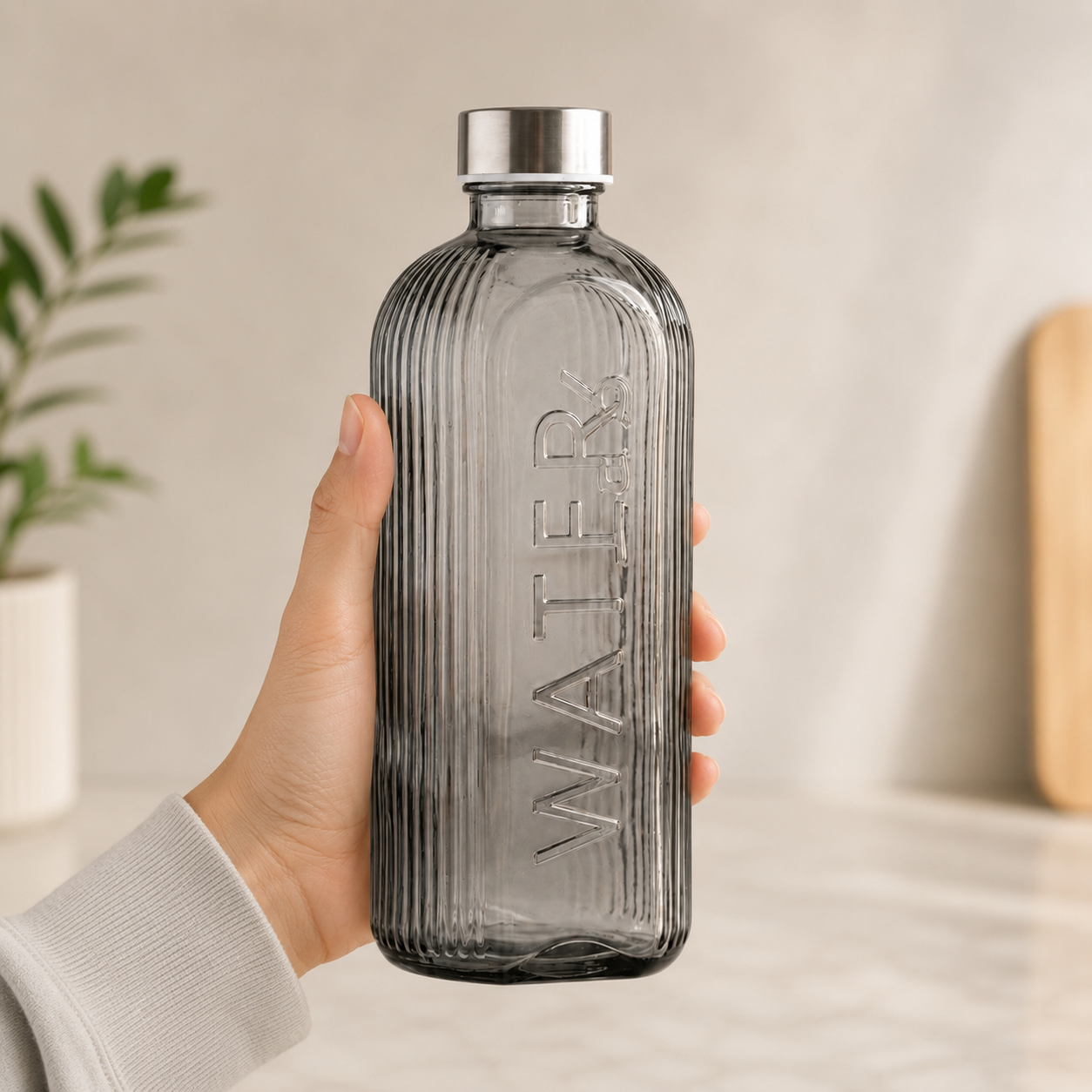 Classic Ribbed Glass Beverage Bottle, Elegant Glass Water Bottle With Metal Cap, Luxury Ribbed Glass Beverage Flask