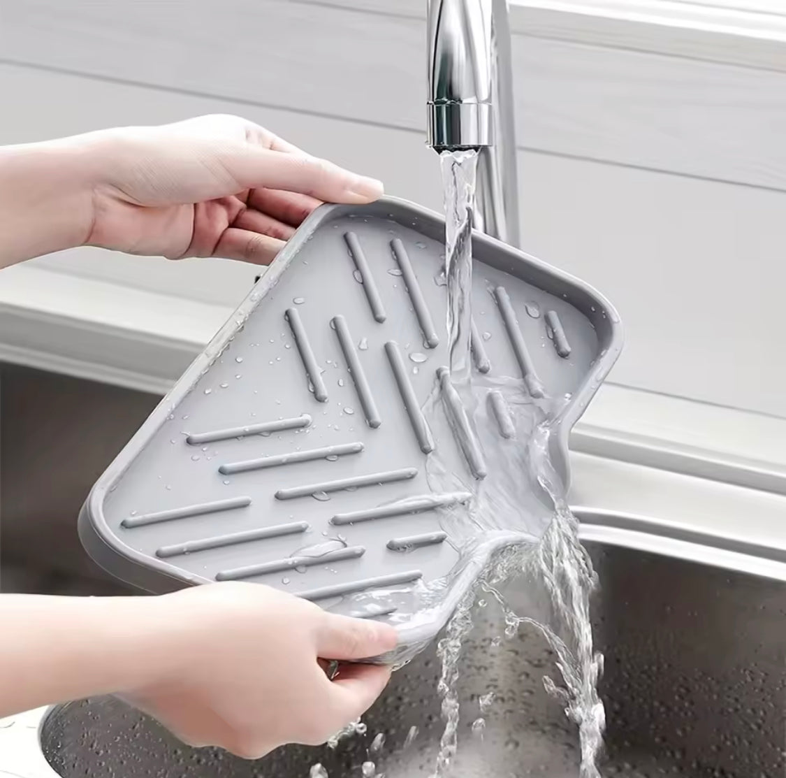 Multifunctional Silicone Sink Drainer, Countertop Sink Scrubber And Soap Rack, Sponge And Brush Organizer Tray