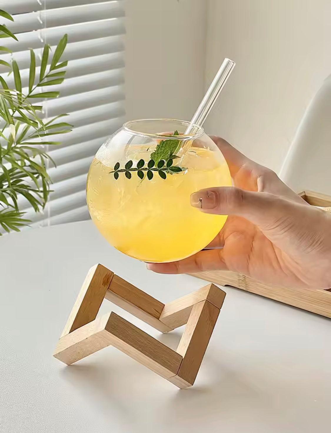 Round Unique Design Ball Shape Glass Cup, Crystal Round Ball Beverage Cup With Wooden Stand, Unique Shape Glass Straw Cup