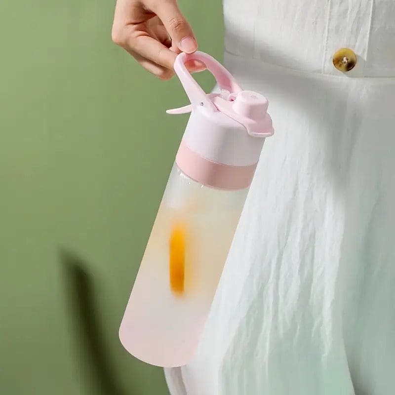 Spray Water Bottle, 700ml Fashion Cute Drinking Cup, Large Capacity Misting Water Bottle, Gradient Drinkware Travel Bottle, Outdoor Sport Fitness Water Cup