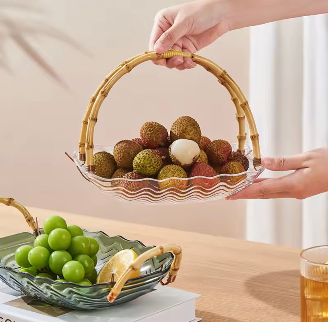 Transparent Acrylic Fruit Tray With Handle, Portable Acrylic Fruit Tray, Desktop Candy Container