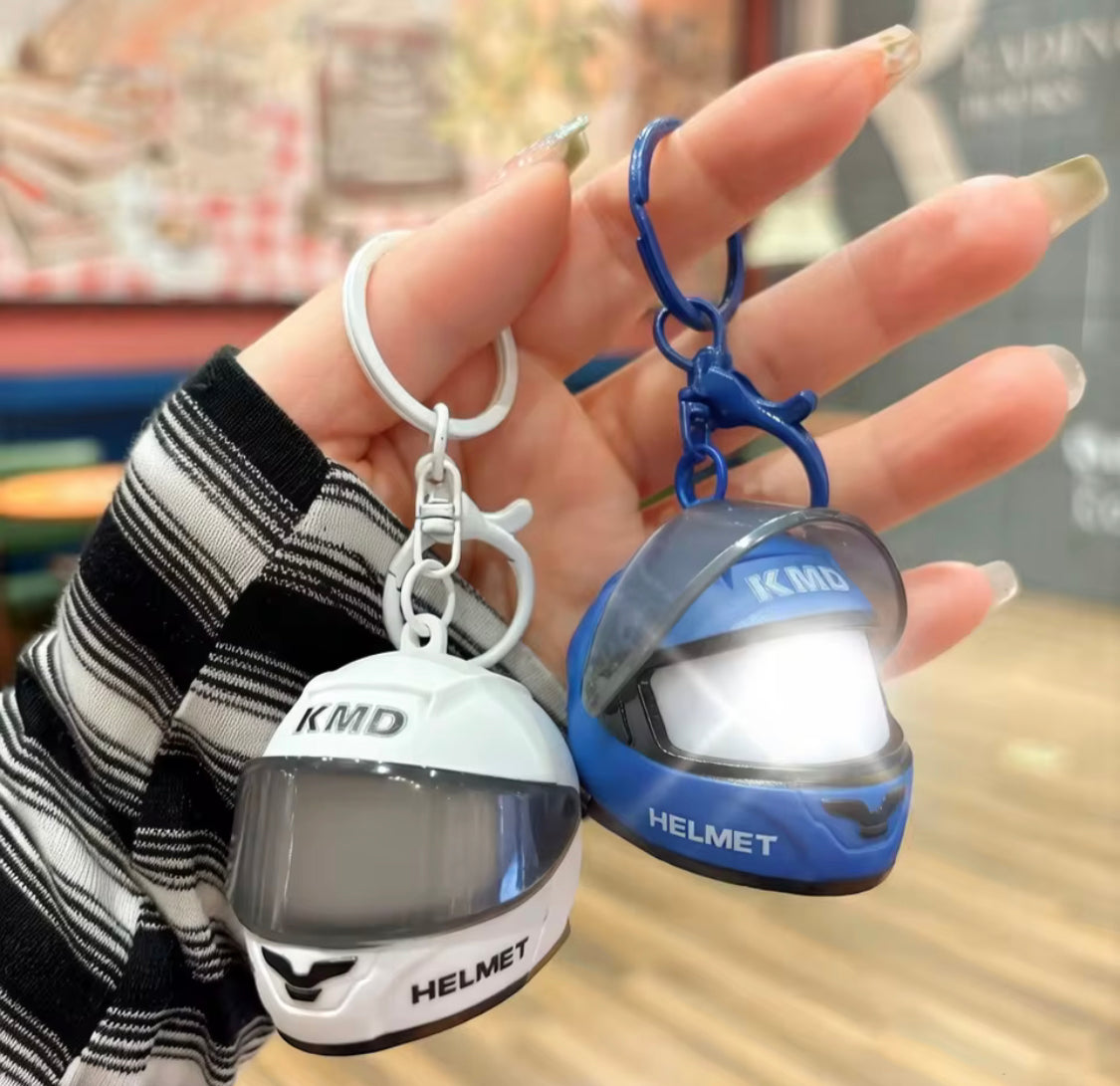 3D Mini Luminous Motorcycle Helmet Light Keychain, Creative Mini Helmet Keychain, Fashion Helmet Bag Accessory