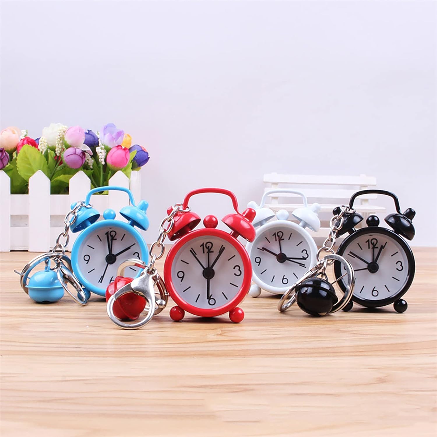 Alarm Clock Keychain, Mini Alarm Clock Keychain, Cute Analog Clock Time Key Pendant, Keychain Bag Ornament, Portable Multifunctional Clock Pendant for Bags