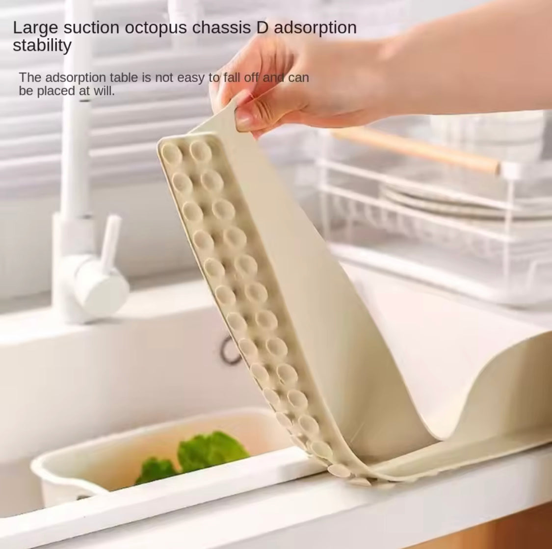 Silicone Sink Splash Guard with Suction Cup, Kitchen Sink Water Splash Guard, Anti Splash Stopper For Kitchen