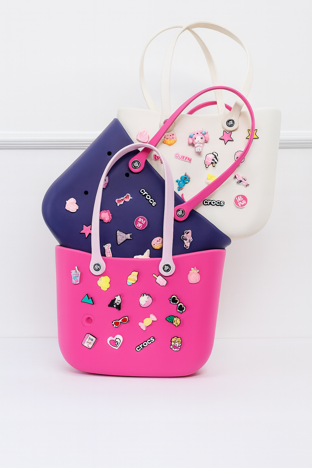 Crocs Sand Bag For Beach, Vacation Themed Bag For Travelling, Tote Handbag With Charms