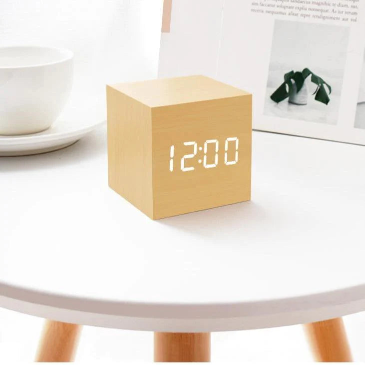 Wooden Led Smart Alarm Clock, Cube Digital Alarm Clock, Mini Digital Cube Alarm Clock, Modern Square Design Wood Grain Clock, Cube Clock For Bedrooms, Kids, Living Room, Kitchen